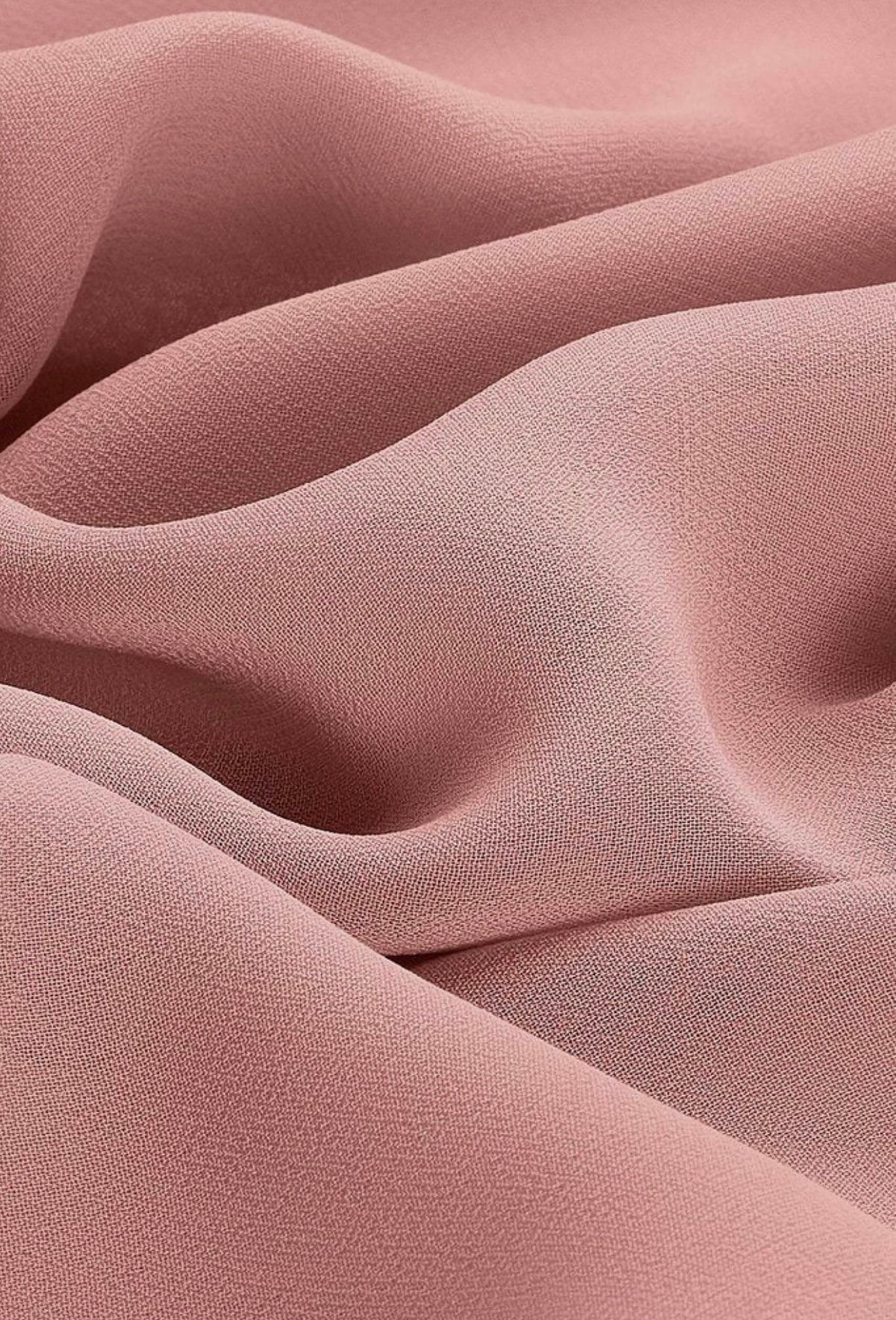 • Texture soie de Médine lisse
• Tissu souple, qualitatif, agréable au toucher
• Finition nette, sans couture visible.